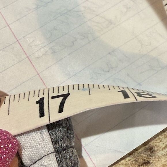 Fame 4 15 stretchy gray with pink and white stripe measures to 2X - Picture 5 of 10